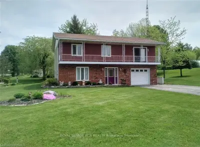 151 Country Lane Road, West Grey, On N0g 1s0