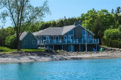 1 Channel Road, Northern Bruce Peninsula, On N0h 1w0