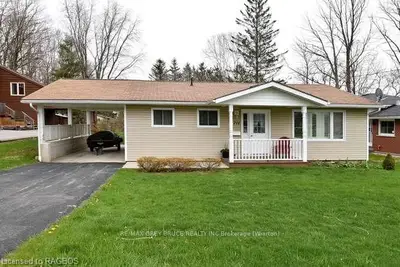 711 Mcnaughton Street, South Bruce Peninsula, On N0h 2t0