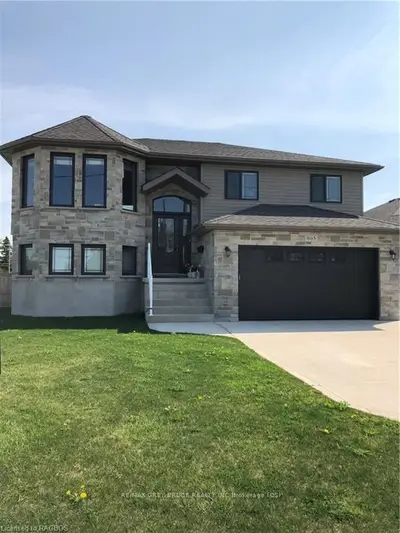 893 23rd Street E, Owen Sound, On N4k 6w1
