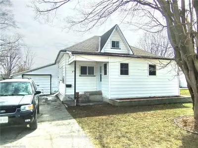 41 Elizabeth Street S, South Bruce, On N0g 2s0