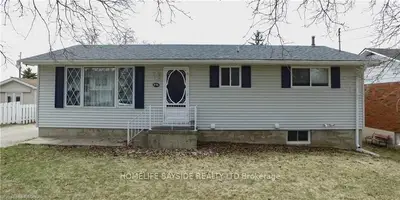 896 11th Avenue E, Owen Sound, On N4k 3j2
