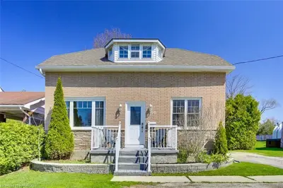 1671 6th Avenue E, Owen Sound, On N4k 2v6