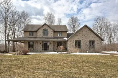 718400 Highway 6, Georgian Bluffs, On, N4k 5n7