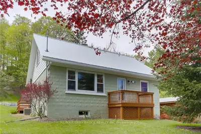 760 3rd Avenue W, Owen Sound, On N4k 4p3