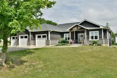 222653 Derby Keppel, Georgian Bluffs, On, N4k 5n7