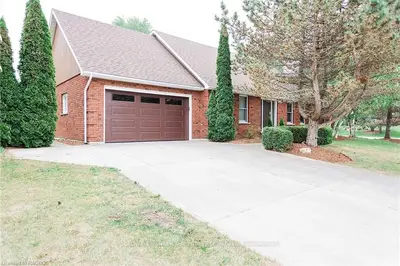 2 Sandpiper Court, Saugeen Shores, On N0h 2l0