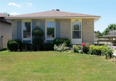 740 Andrew Malcolm Drive, Kincardine, On N2z 1m9