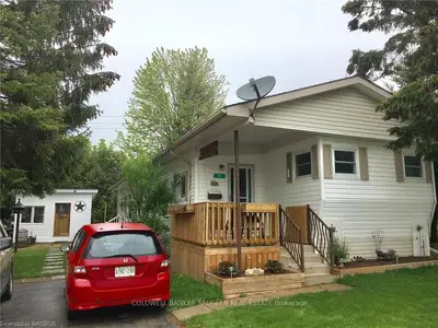 1 Sussex Square, Georgian Bluffs, On N4k 5n5