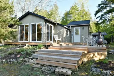 652 Pike Bay Road, Northern Bruce Peninsula, On N0h 1x0