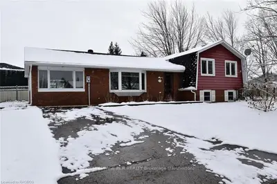 114 Fairway Heights, Grey Highlands, On N0c 1h0