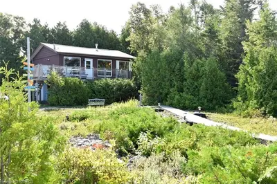 398 Eagle Road, Northern Bruce Peninsula, On N0h 2r0