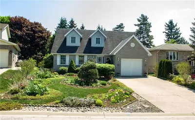 425 8th Avenue E, Owen Sound, On N4k 6s8