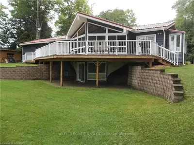 1525 Greenock Brant, Brockton, On, N0g 1j0