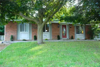 452 Provincial Street, Saugeen Shores, On N0h 2c1