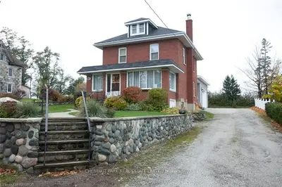 50 Main Street, Northern Bruce Peninsula, On N0h 1w0