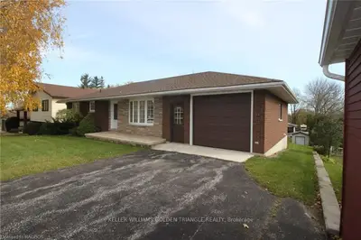 30 Ellen Street, South Bruce, On N0g 2j0