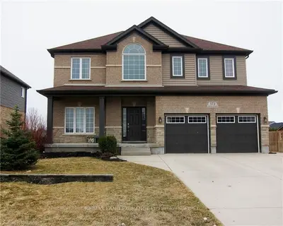 372 Joseph Street, Saugeen Shores, On N0h 2c2