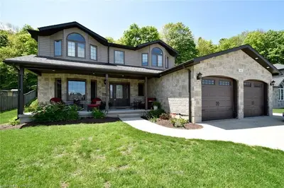 40 6th Avenue W, Owen Sound, On N4k 6c8
