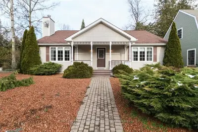 200 Summerhill Road, Saugeen Shores, On N0h 2l0