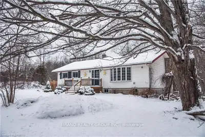 758261 Girl Guide Road, Georgian Bluffs, On N4k 5n7