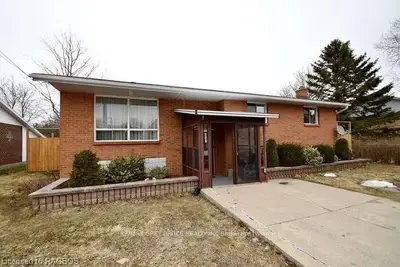 652 Frank Street, South Bruce Peninsula, On N0h 2t0