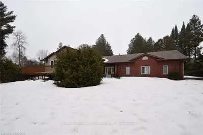3 Shamrock Boulevard, South Bruce Peninsula, On N0h 2t0