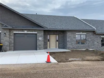 1050 Waterloo Street 28, Saugeen Shores, On N0h 2c3