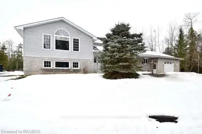 89 Huron Road, South Bruce Peninsula, On N0h 2t0