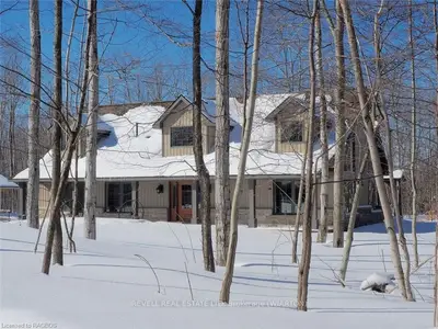 200 Waugh's Road, South Bruce Peninsula, On N0h 2t0