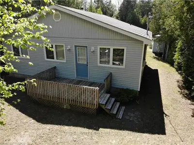 1116 Second Avenue N, South Bruce Peninsula, On N0h 2g0
