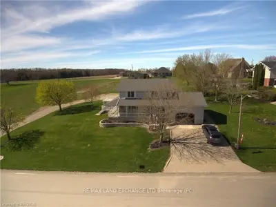 18 Logan Street, South Bruce, On N0g 2s0