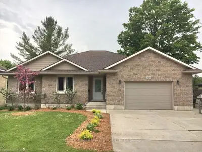 309 Yonge Street S, Brockton, On N0g 2v0