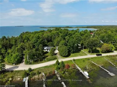 16 Dock Road, South Bruce Peninsula, On N0h 2t0