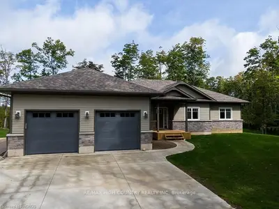 152 Glen Fiddish Road, West Grey, On N0g 1r0