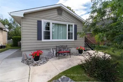 947 6th Avenue W, Owen Sound, On N4k 5g6