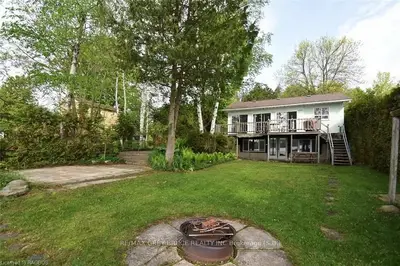 26 Maple Drive, South Bruce Peninsula, On N0h 1a0