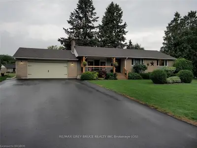 656 5th Avenue W, Owen Sound, On N4k 5a3