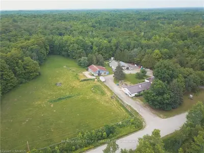 131 Meadowland Road, South Bruce Peninsula, On N0h 2t0