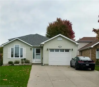 975 Waterloo Street, Saugeen Shores, On N0h 2c1