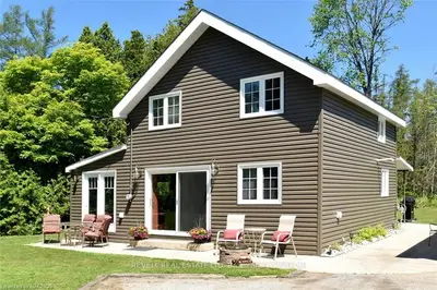 21 Church Street, South Bruce Peninsula, On N0h 2t0