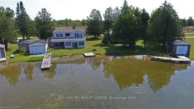 200 & 212 Connell Lake Road, Chatsworth, On N0h 1g0
