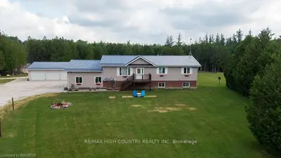 813425 East Back Line, Grey Highlands, On N0c 1e0
