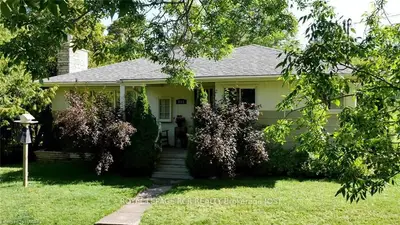 885 8th Avenue A, Owen Sound, On, N4k 3c9
