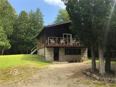 1213 Dorcas Bay Road, Northern Bruce Peninsula, On N0h 2r0