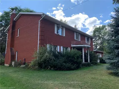 5 Bill Street, Brockton, On N0g 2v0