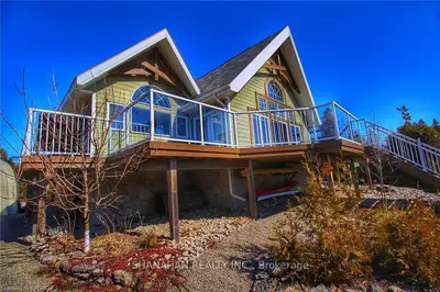 43 Bay Shore Avenue N, Northern Bruce Peninsula, On N0h 2r0