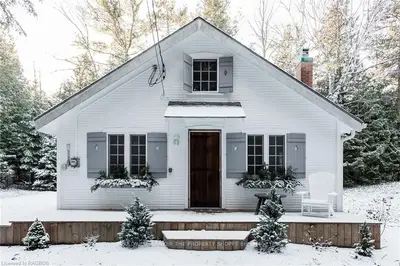 25 Olive Street, Saugeen Shores, On N0h 2c5