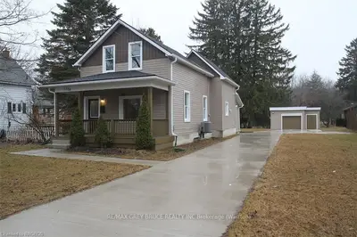 2288 7th Avenue W, Owen Sound, On N4k 5l7