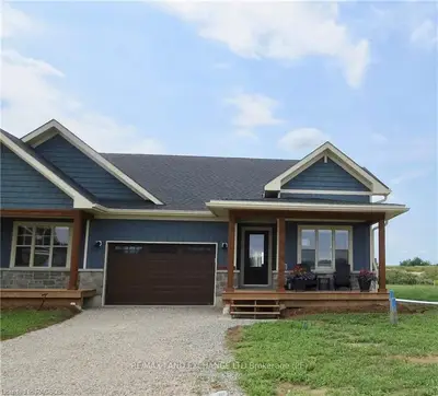 33 Fairway Lane, Saugeen Shores, On N0h 2c3